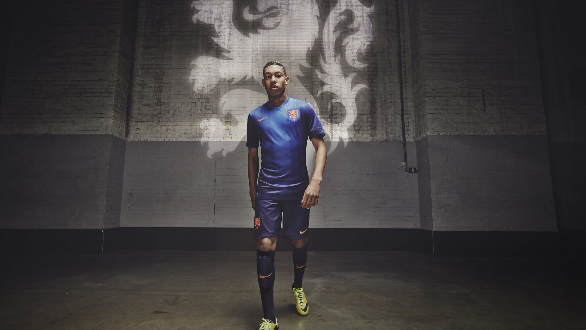 克罗地亚门将多米尼克·库兹马诺维奇在巴黎奥运会上表现出色,克罗地亚总统米拉诺维奇